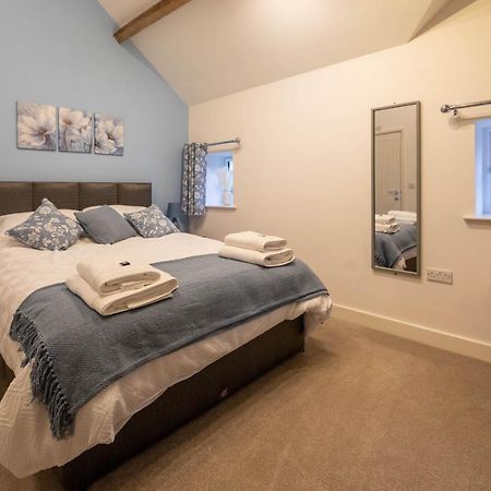 Caer Fedwen Barns Clwyd Cottage Two Bed, Barn Conversion With Private Hot Tub Bodfari Exterior foto