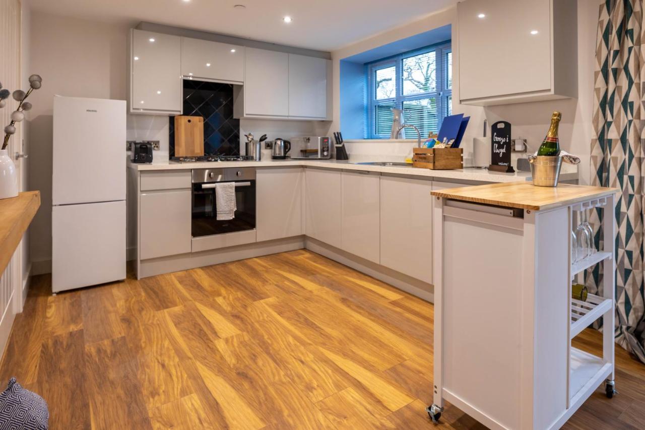 Caer Fedwen Barns Clwyd Cottage Two Bed, Barn Conversion With Private Hot Tub Bodfari Exterior foto