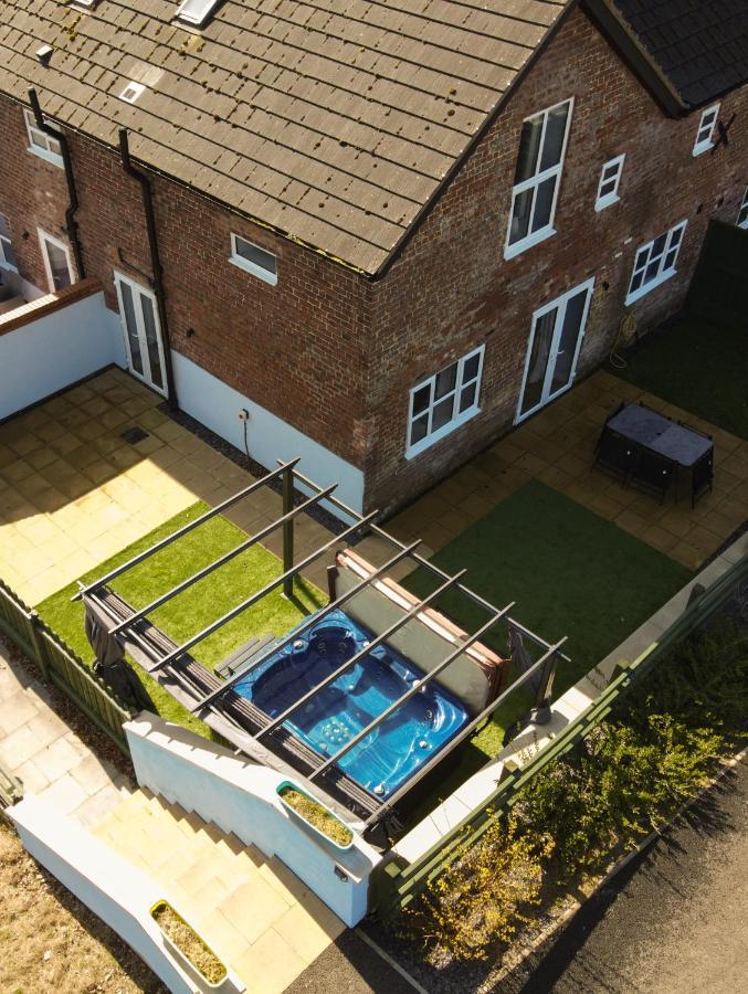 Caer Fedwen Barns Clwyd Cottage Two Bed, Barn Conversion With Private Hot Tub Bodfari Exterior foto